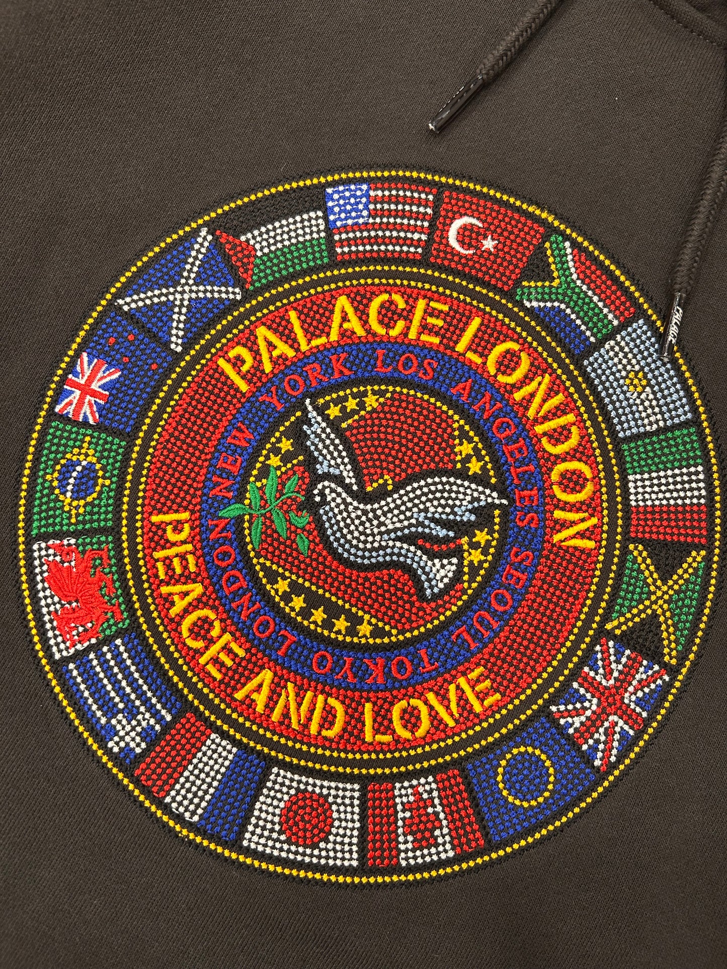 Palace Nations Hood Black