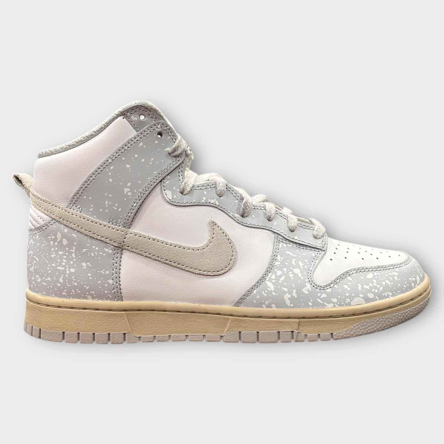 Nike Dunk High Retro Spray Paint “ USATO/USED”