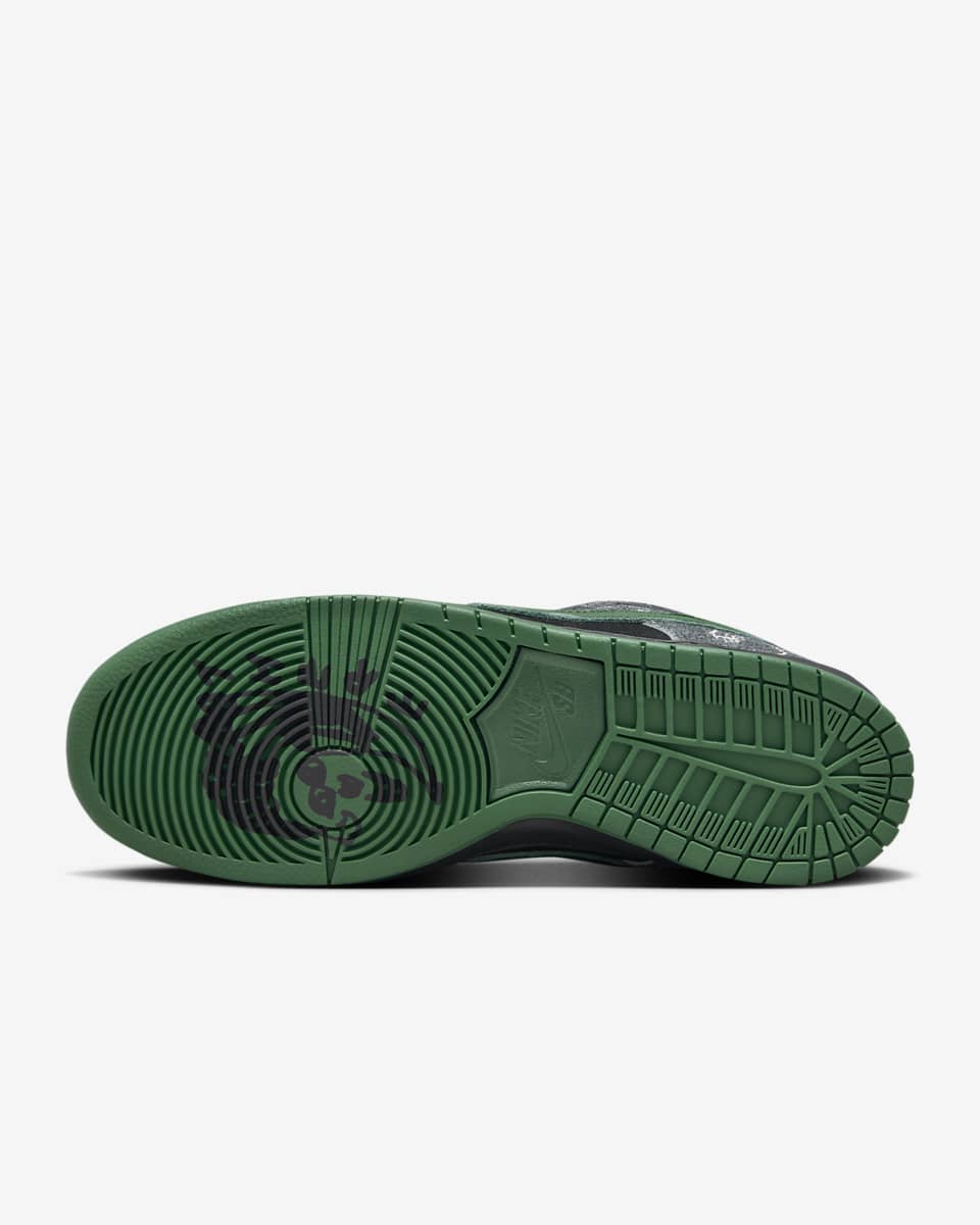 Nike SB Dunk Low There Skateboard