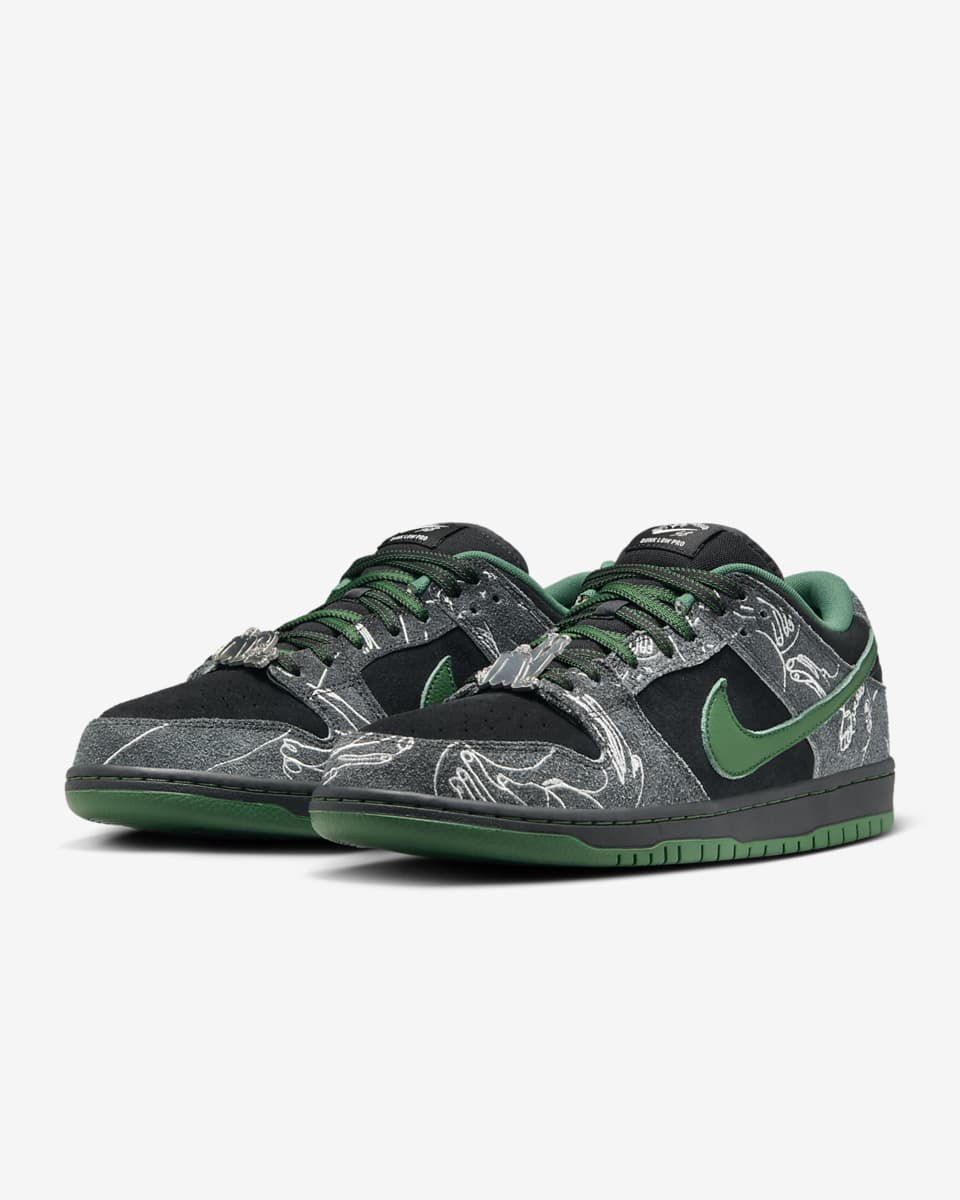 Nike SB Dunk Low There Skateboard