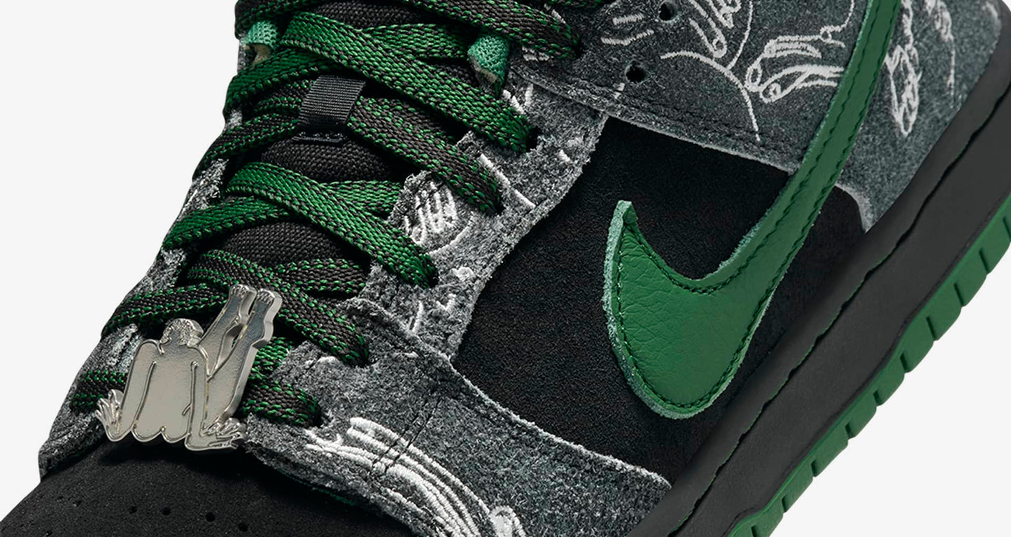 Nike SB Dunk Low There Skateboard