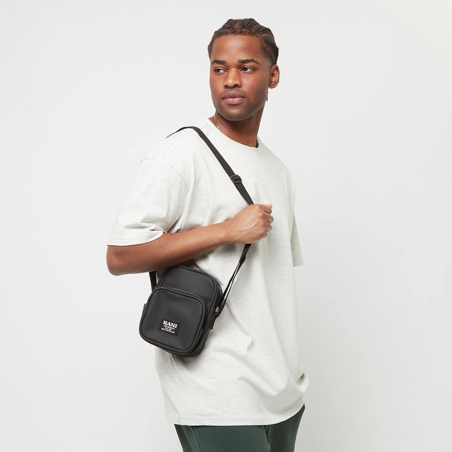 Karl Kani Signature Pouch Bag