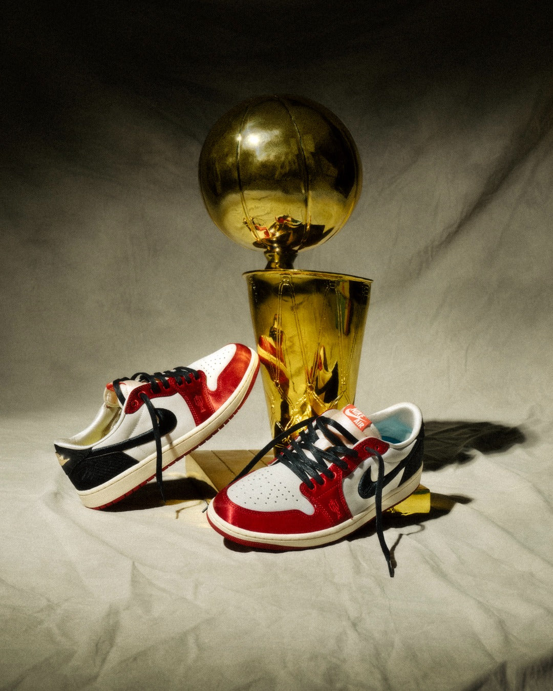 Jordan 1 Retro Low OG Trophy Room Away