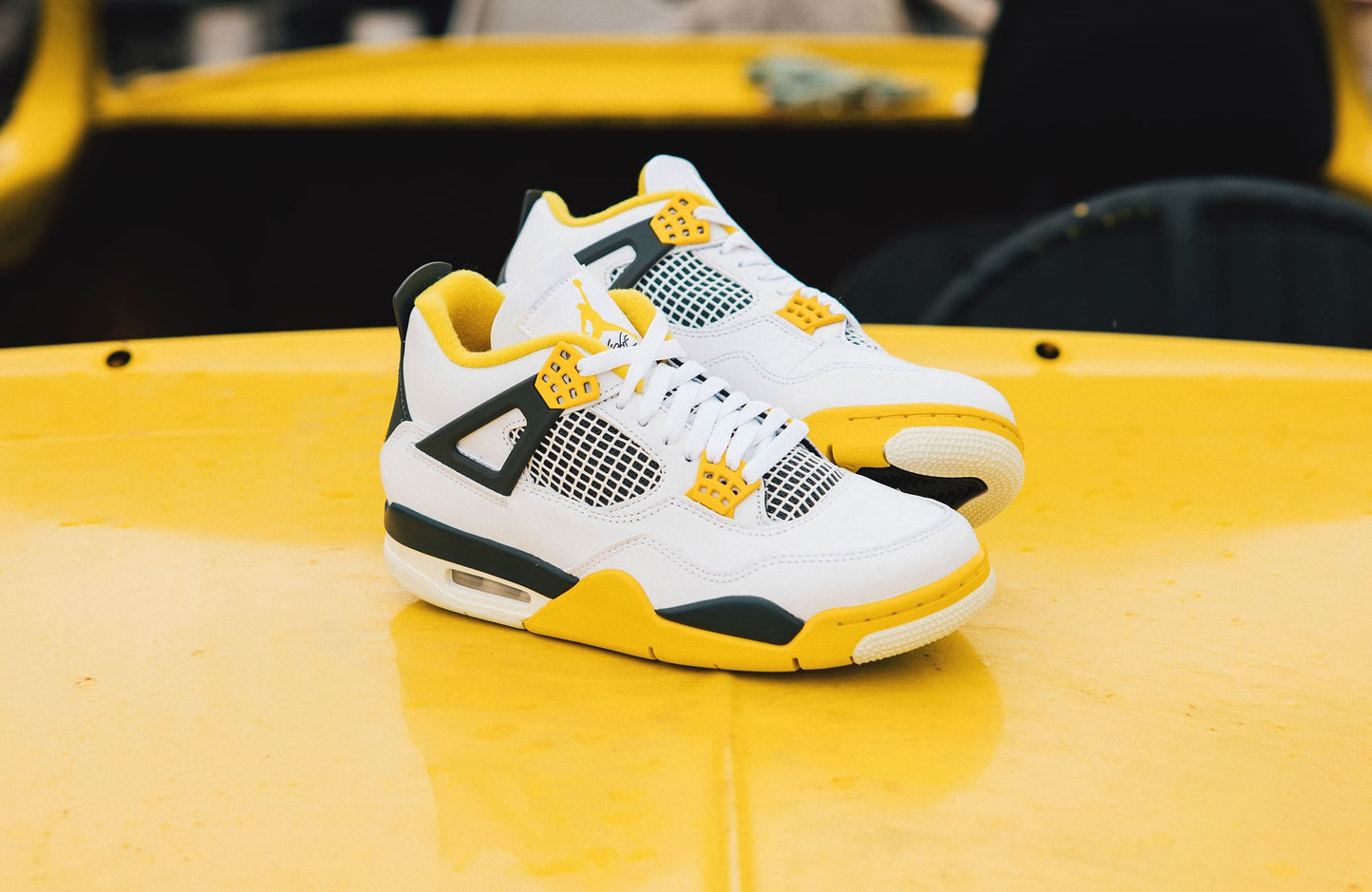 Jordan 4 Retro Vivid Sulfur