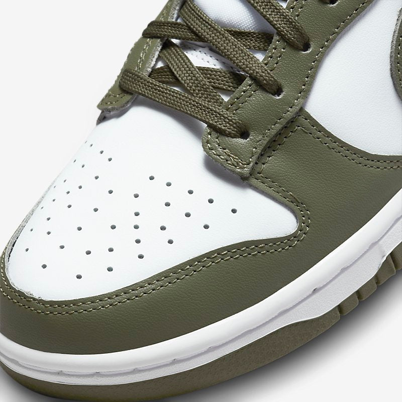 Nike Dunk Low Medium Olive (W)