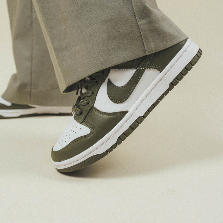 Nike Dunk Low Medium Olive (W)