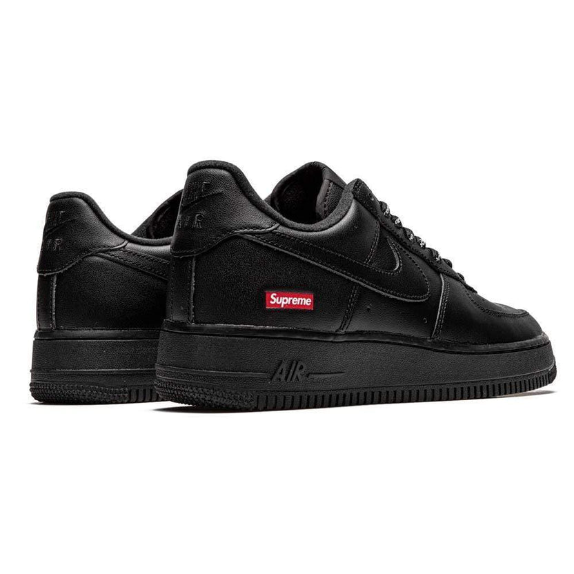 Nike Air Force 1 Low "Supreme Black"