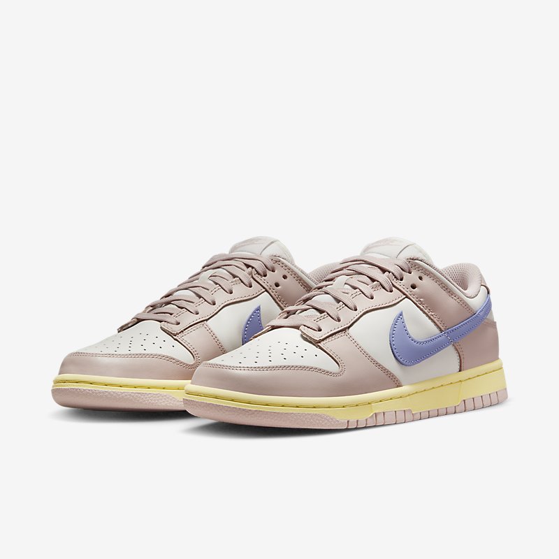 Nike Dunk Low Pink Oxford (W)